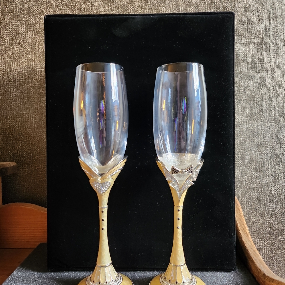 Wedding champagne flutes by Things Remembered